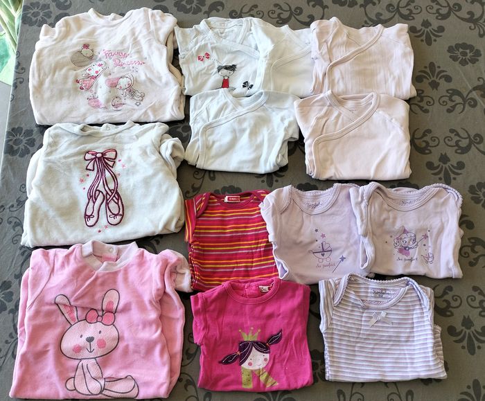 Lot vêtements fille 6 mois