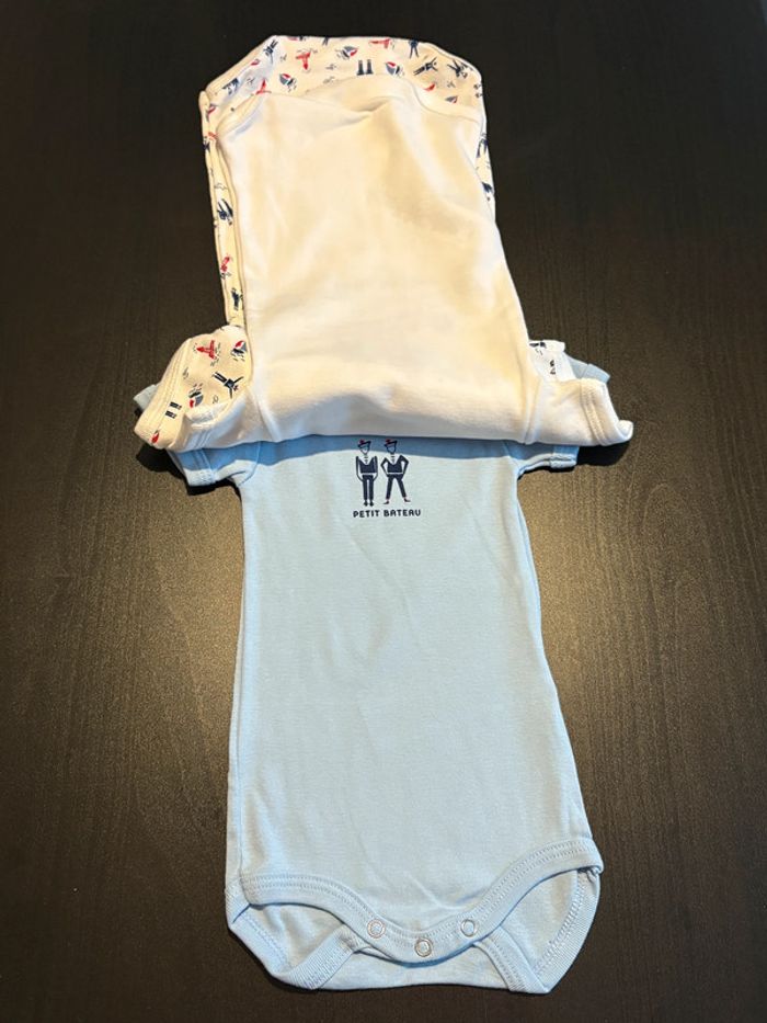 Lot de 3 bodies Manches courtes Petit bateau Taille 3 mois. - photo numéro 3