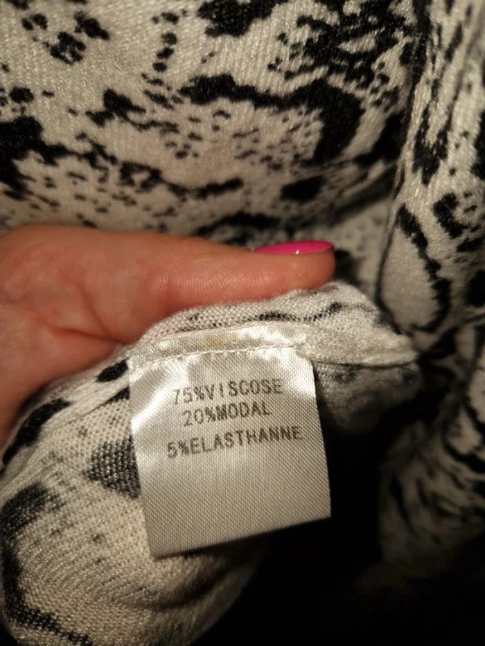 Joli pull col V Damod taille 36/38 - photo numéro 4