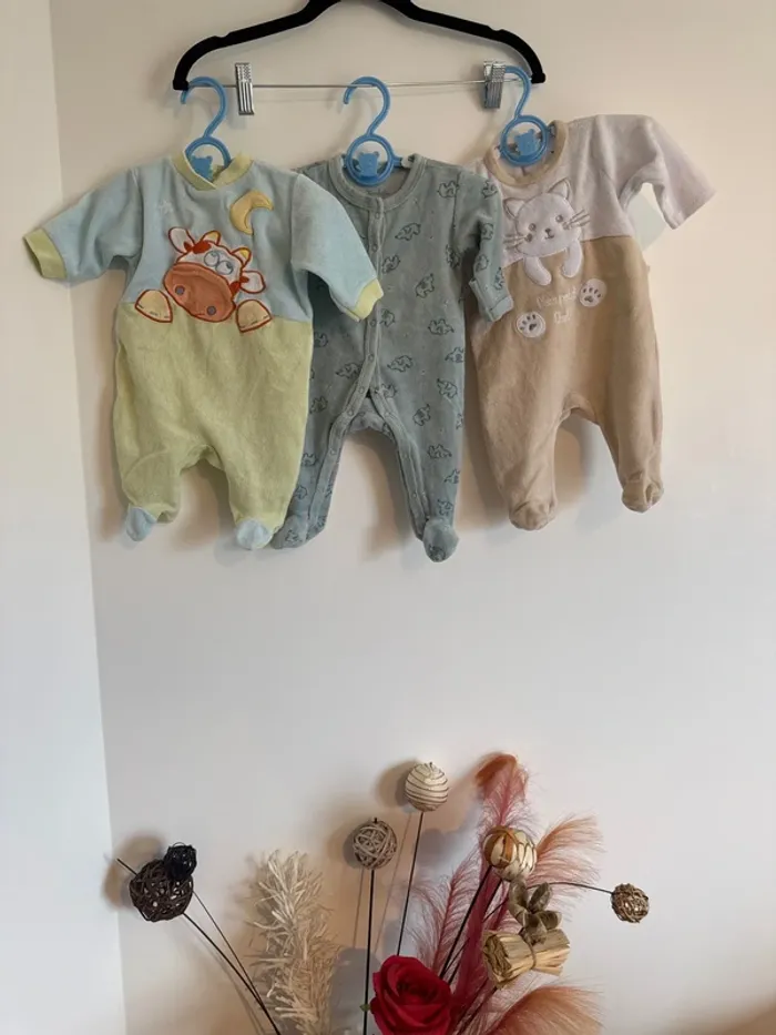 Lot de 3 pyjamas hiver 1 mois
