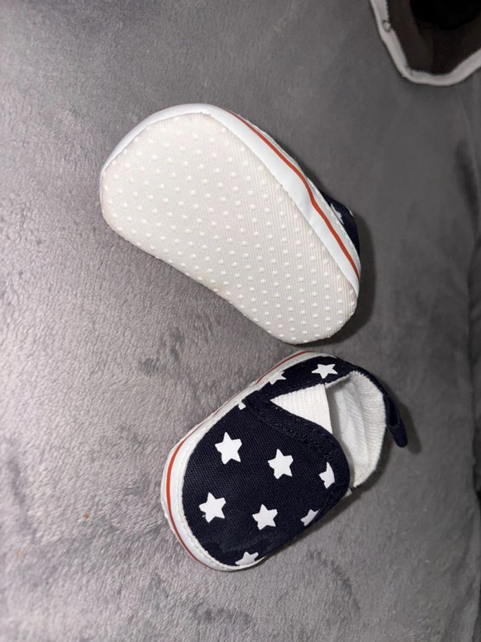 Chaussure bébé - photo numéro 2