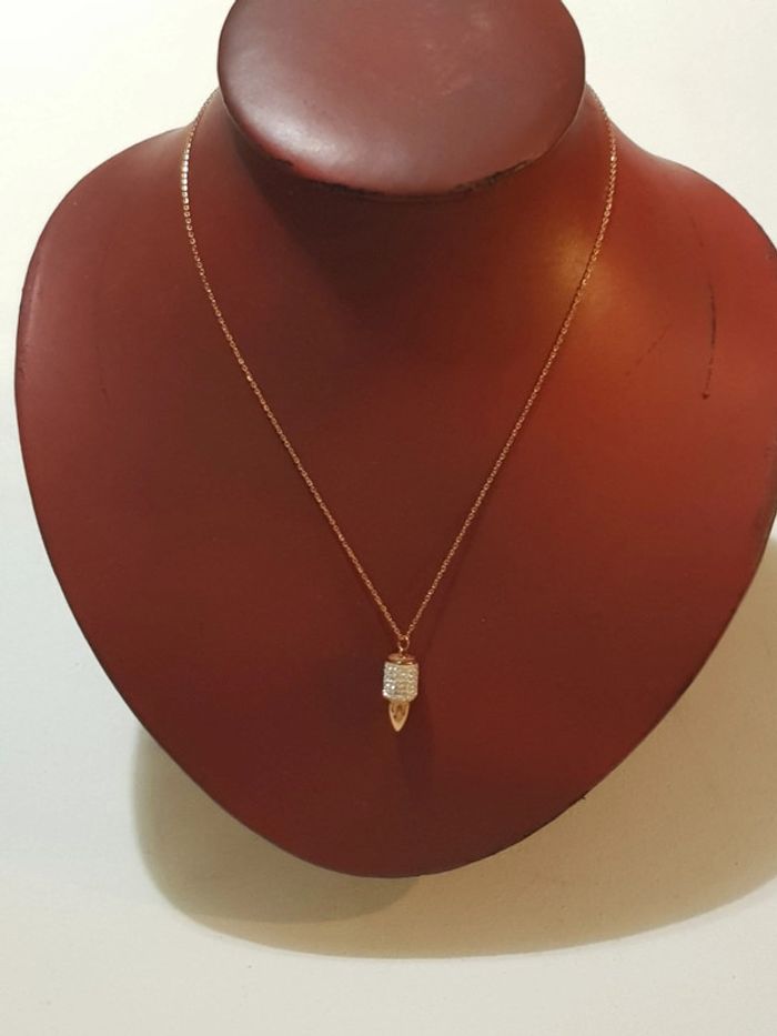 Collier Ikita