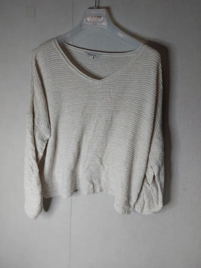 Haut manche longue cou v crème"M& mode