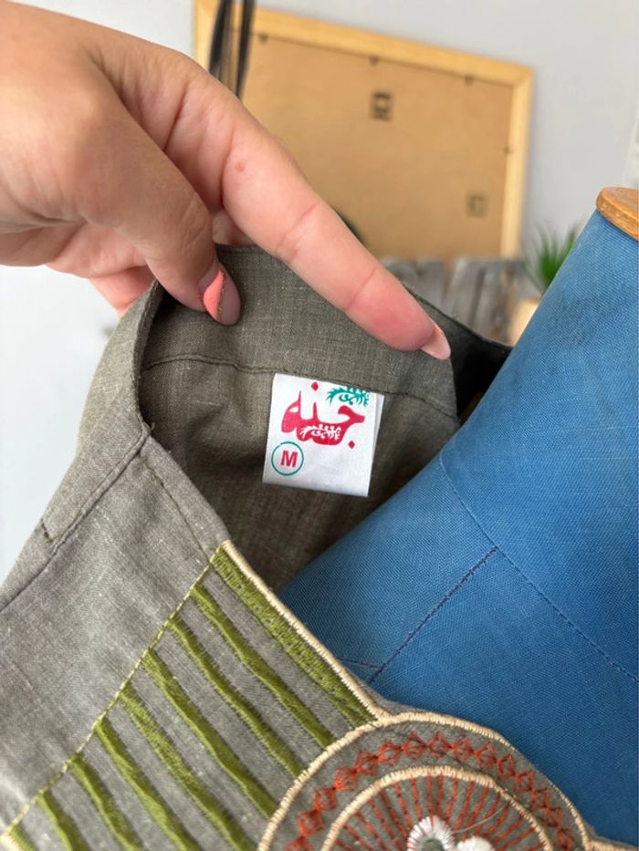 Robe longue - fabriqué en Égypte - fluide et légère - kaki à motif - comme neuve - taille M - photo numéro 3