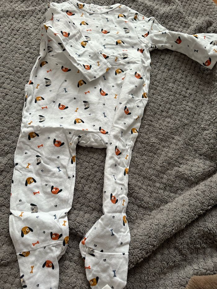 Pyjama 3 mois - photo numéro 2