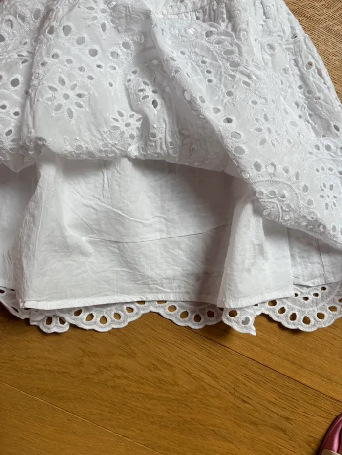 Superbe robe Gemo broderie anglaise 8 ans - photo numéro 8