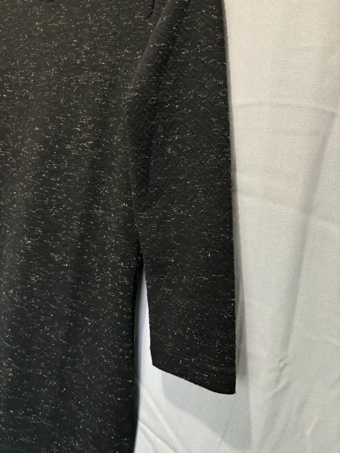 Robe noire détails doré S - photo numéro 4
