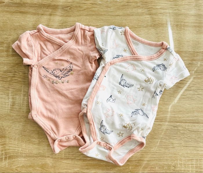 Lot de 2 body « orchestra » T1 mois