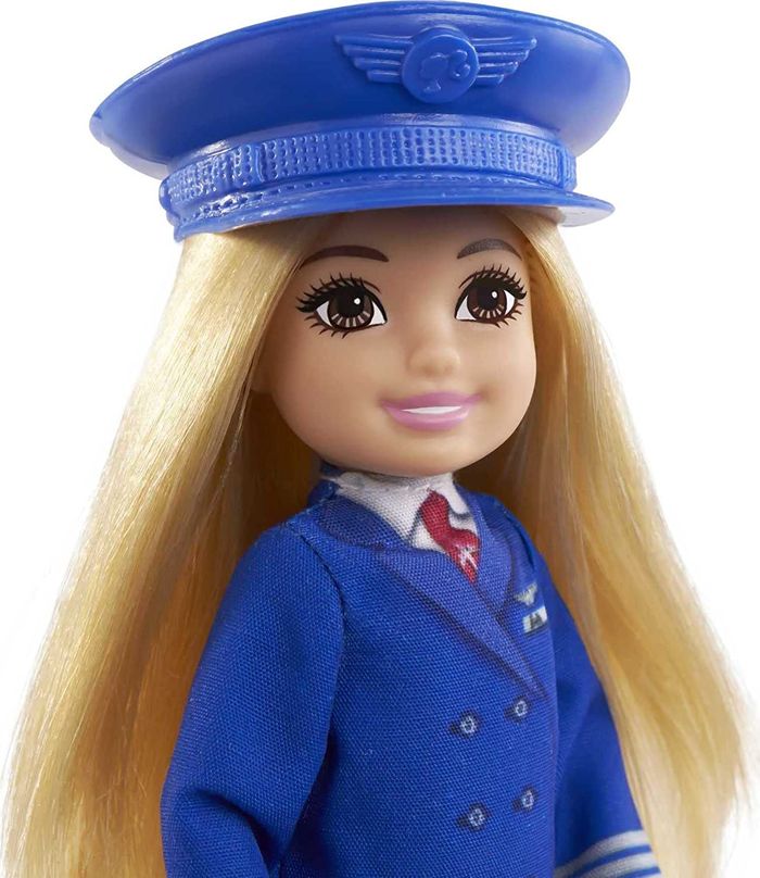 Barbie Chelsea se déguise en Pilote - photo numéro 2