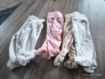 Lot 6 pantalons à pieds