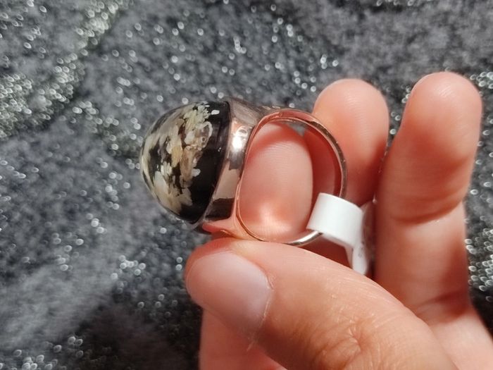 Bague originale pierre multicolore noire dorée Taille 8 Neuve - photo numéro 5
