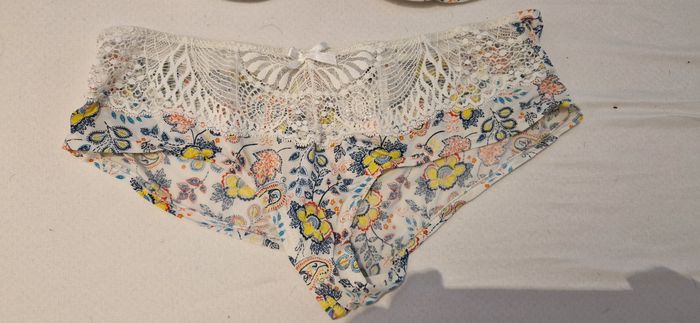 Ensemble soutien gorge et bas - photo numéro 3