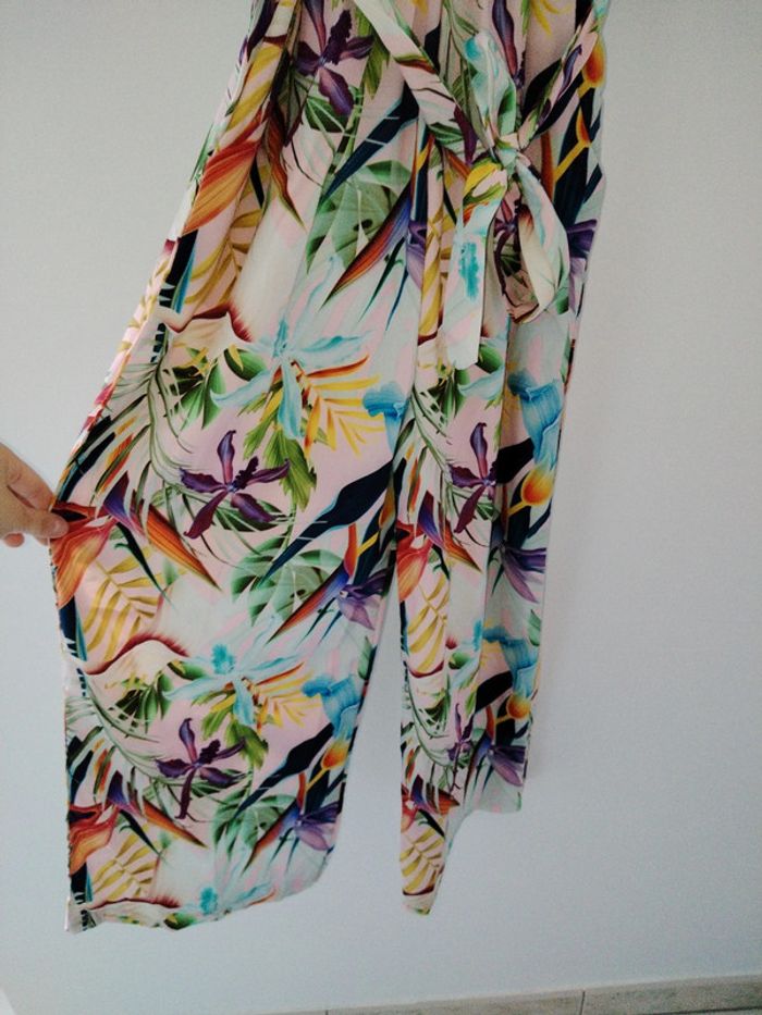 Combinaison pantalon fleuri sans manches - photo numéro 5