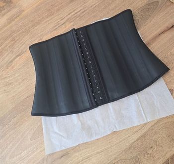 Waist shaper Corset gainant  amincissant et sculptant