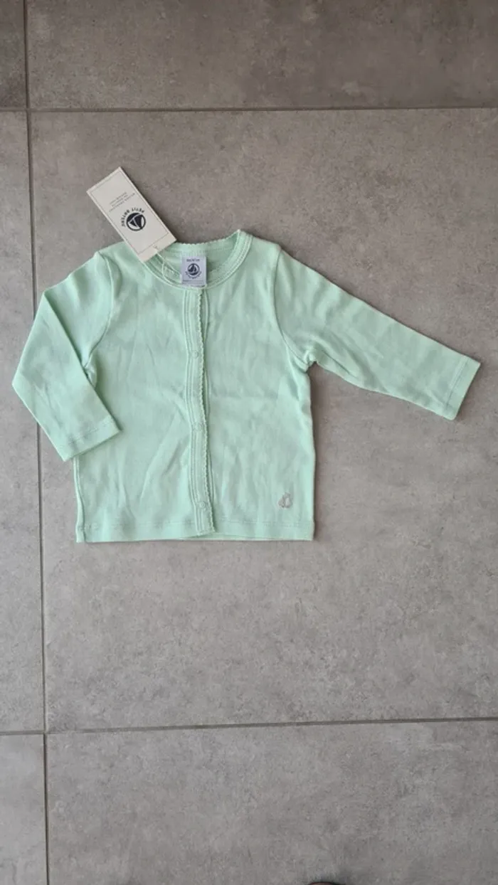 Gilet petit bateau 6 mois neuf avec etiquette