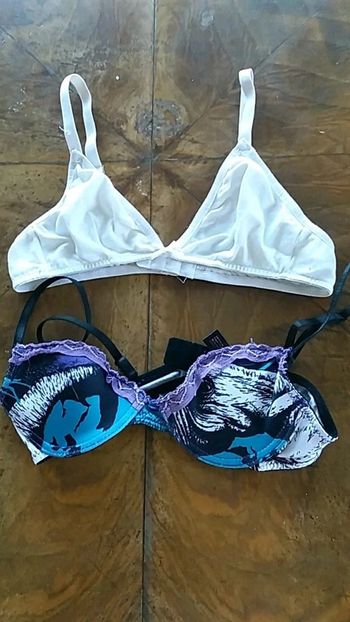 Lot de 2 soustient gorge fille taille 10/12 ans