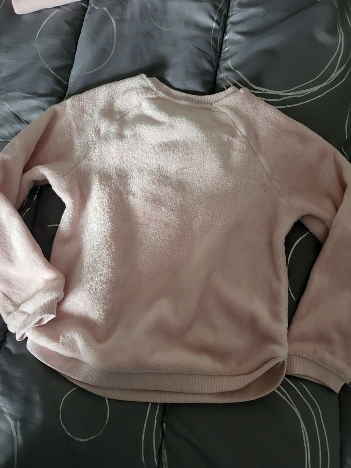 Pull fille 8 ans - photo numéro 4