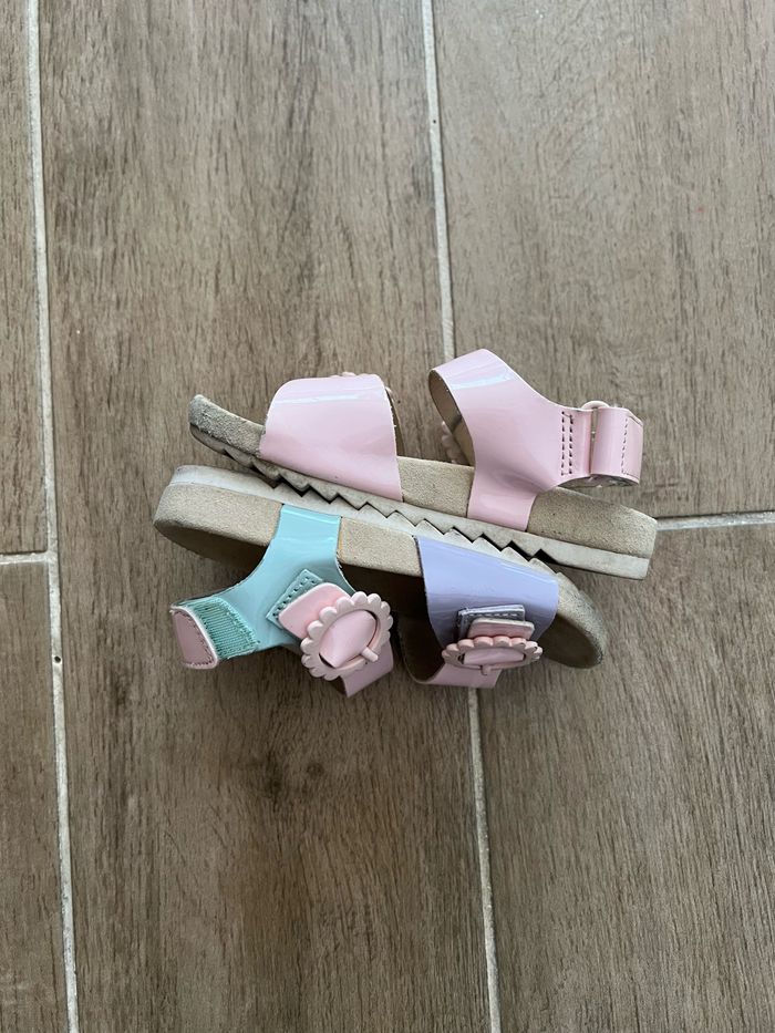 Jolies sandales Zara bébé fille taille 23 - photo numéro 3