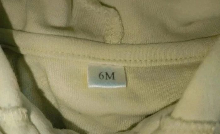 🩷 Lot de 2 gilets taille 6 mois 🩷 - photo numéro 2