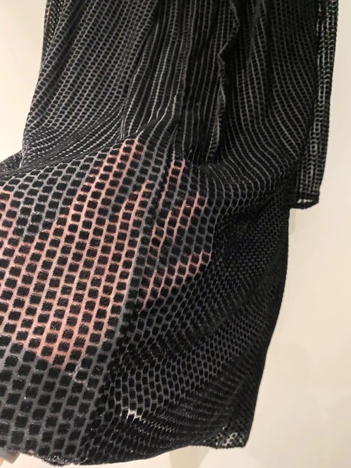 Claudie Pierlot, robe noire blanche plumetis chic - photo numéro 5