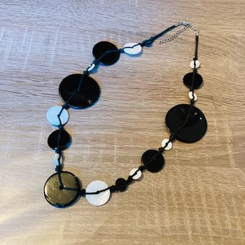 Collier noir & blanc 🌿