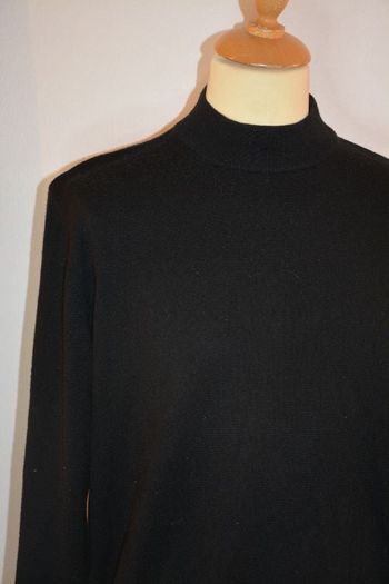 pull noir uni taille L