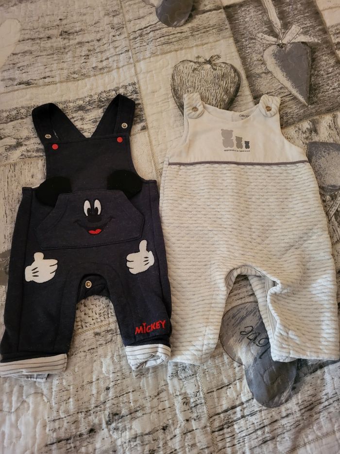 Gros lot vêtements garçon taille 1 mois - photo numéro 7