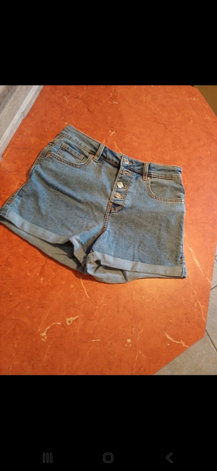 Short femme taille S