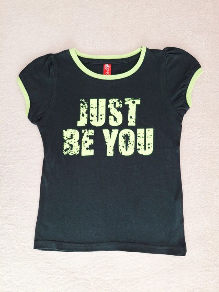 T-shirt manches courtes 6 ans Little Girl noir inscription vert fluo Just be you