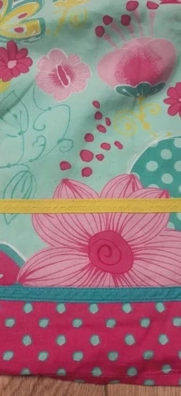 Tunique fleurie rose et turquoise orchestra 8 ans en très bon état - photo numéro 3