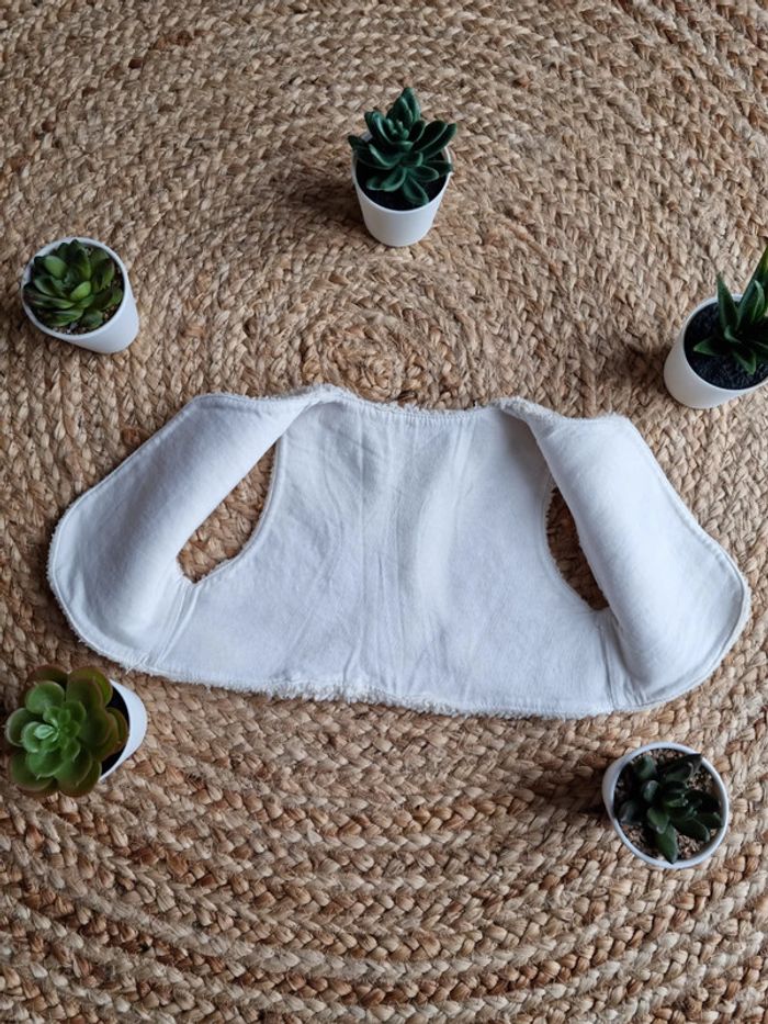 Boléro fille 1 mois - photo numéro 5