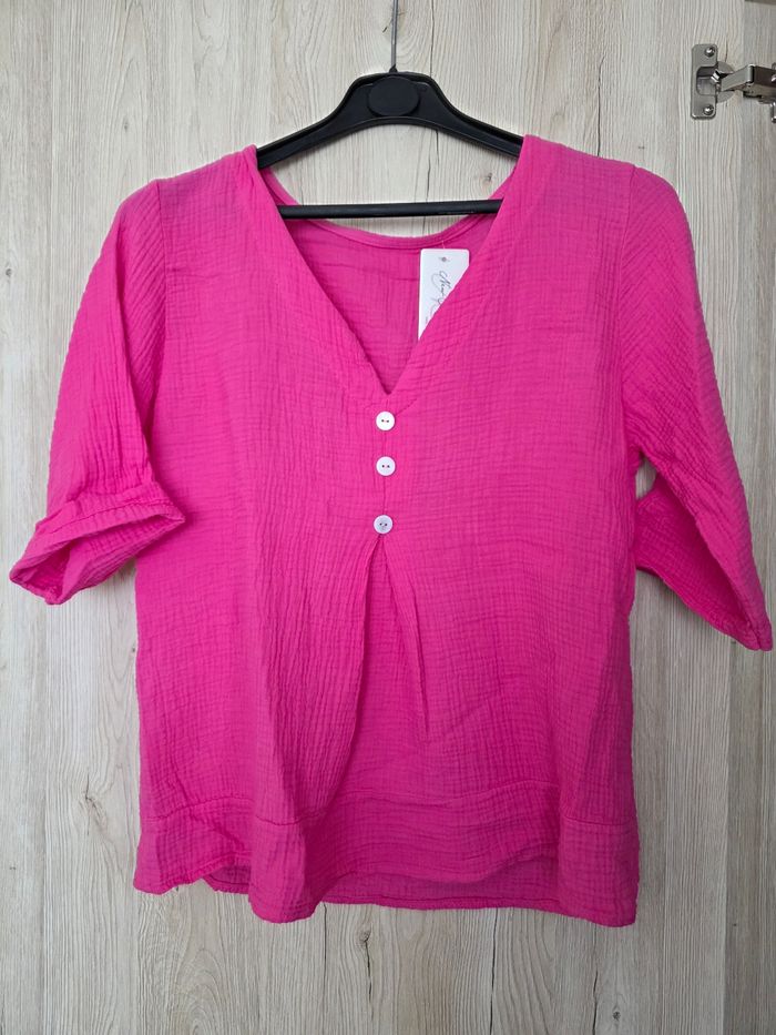HAUT FEMME 3/4 NEUF AVEC ÉTIQUETTE DESSUS TAILLE UNIQUE D'UN 34/40 MARQUE NEW COLLECTION