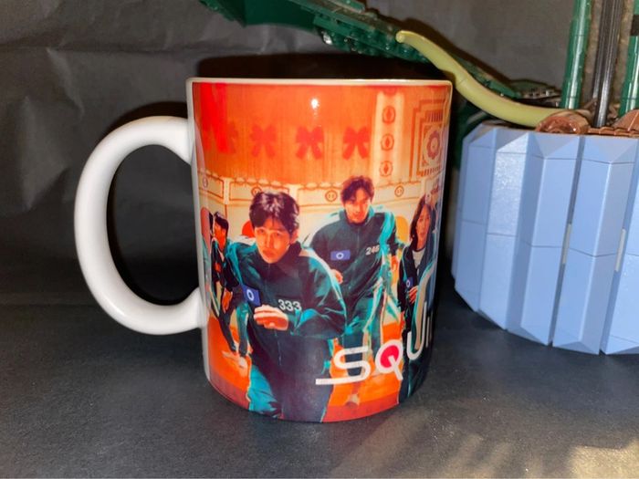 🩸 Mug Squid Game – L’univers impitoyable du jeu ! 🎭 - photo numéro 2