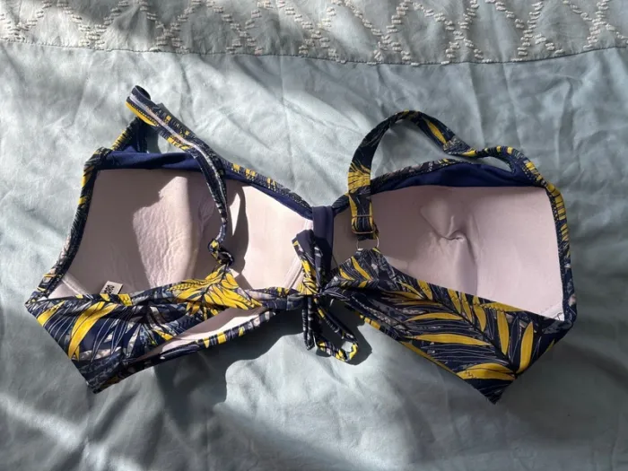 Haut de maillot de bain taille 58 - photo numéro 3
