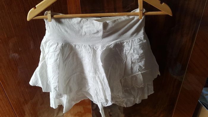 Jupe courte Blanche - photo numéro 3