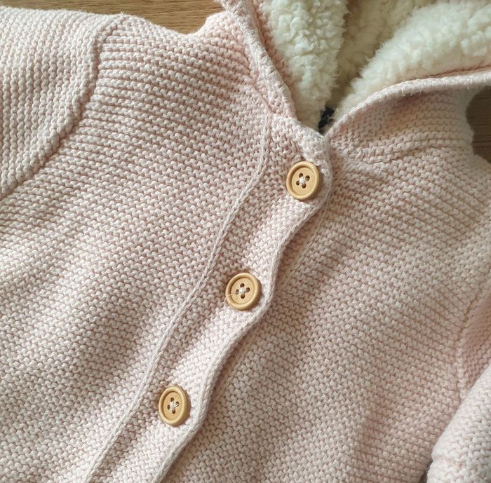 🩷 Gilet à capuche doublé effet moutonné 1 mois Kiabi #emyfleury_1moisfille - photo numéro 3