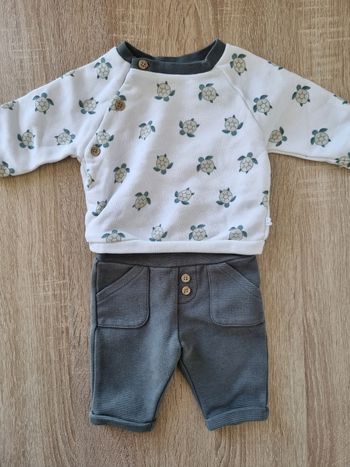 Ensemble bébé pull et pantalon tortue