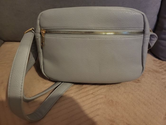 Superbe sac en bandoulière neuf - photo numéro 3