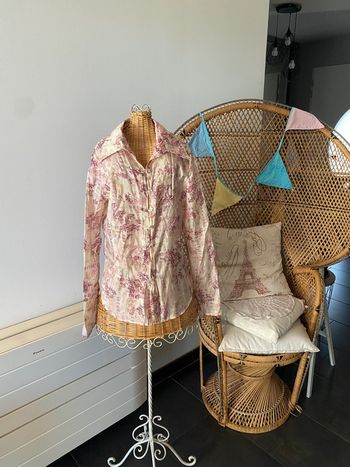 Chemise Mango taille XS/S crème avec motifs chinois fushia fleurs et inscriptions chinoises