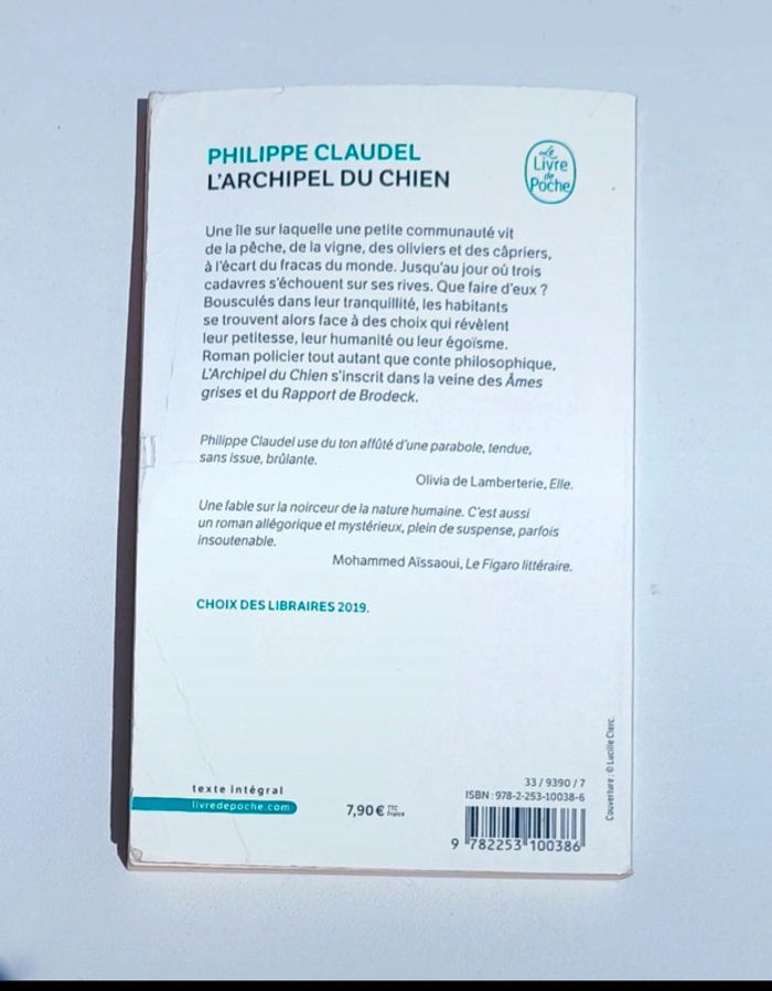 Livre l'archipel du chien - photo numéro 2
