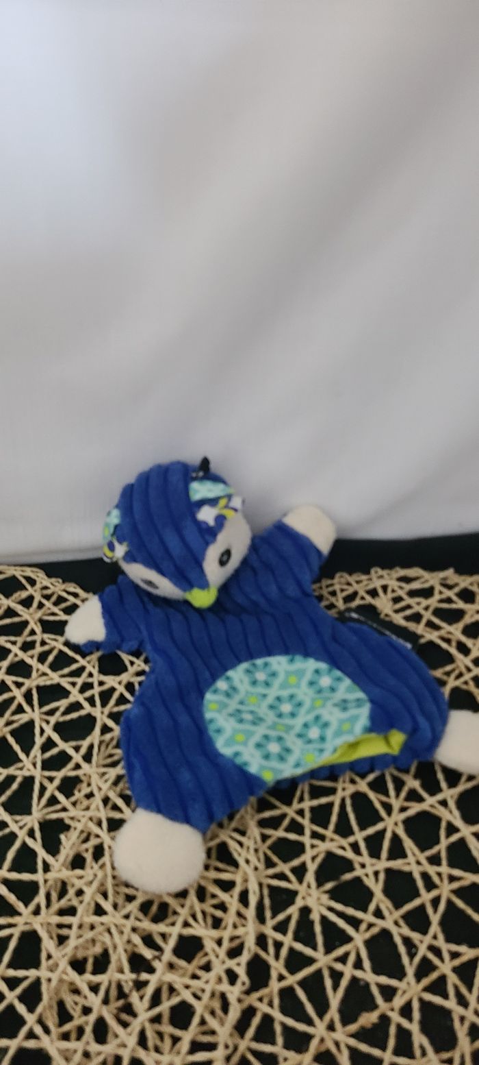 Doudou plat Pingouin LES DEGLINGOS bleu le Pingouin