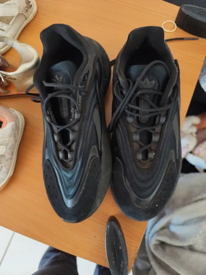 Adidas noire