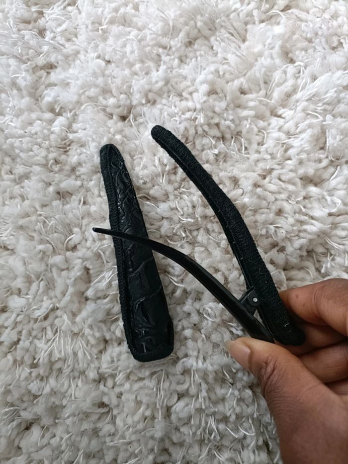 2 barrettes à cheveux noires d'environ 12 cm de longueur - photo numéro 2