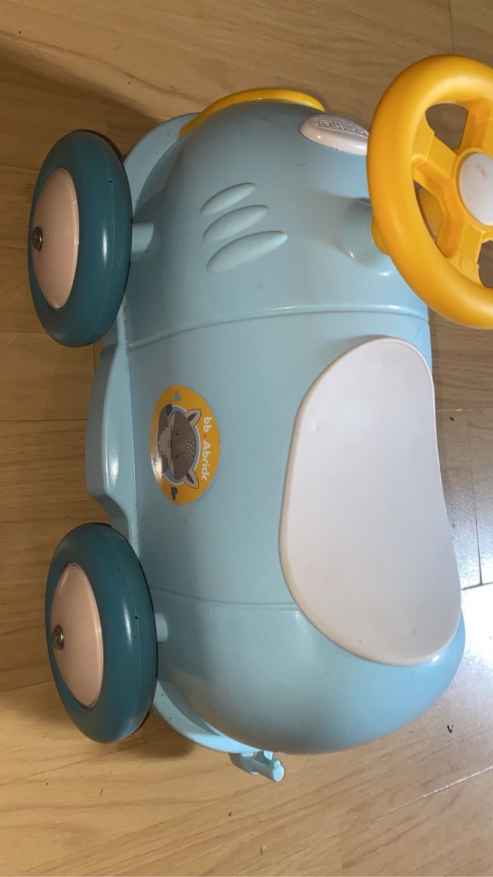 Voiture en plastique (bb abrick) jusqu’à 3 ans - photo numéro 3