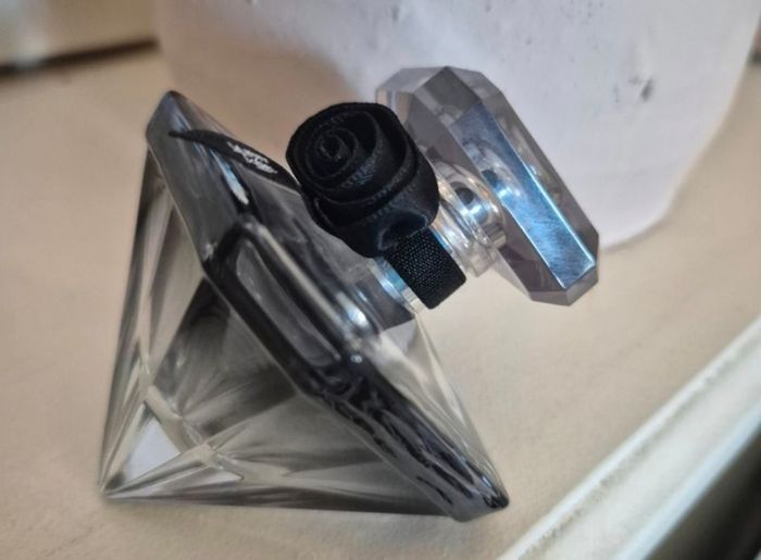 Flacon de parfum vide Trésor de Lancôme - photo numéro 2