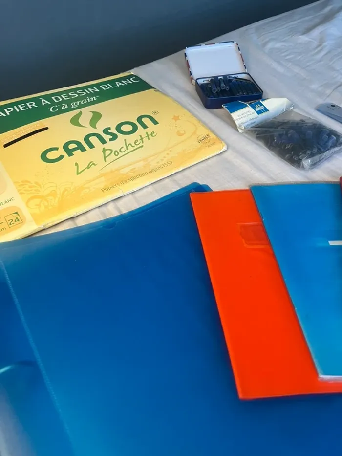 🔹 Lot complet de fournitures scolaires & de bureau 🔹 - photo numéro 4
