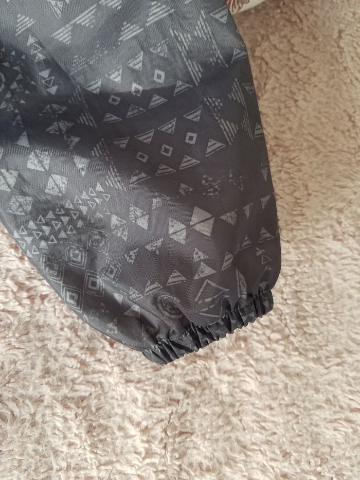 Imperméable fille Quechua T 6 ans Tbe - photo numéro 3