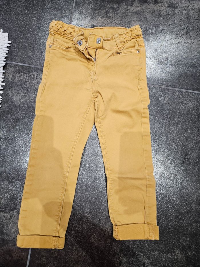 Pantalon tape a l'œil 4 ans
