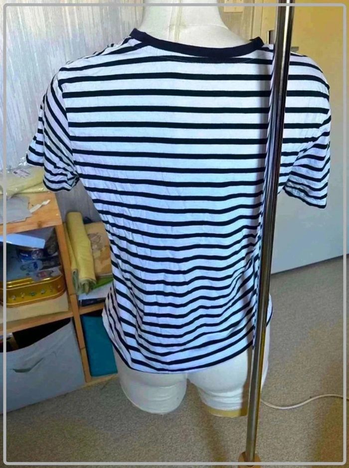 Tee  shirt style  mariniere  taille  40 - photo numéro 4