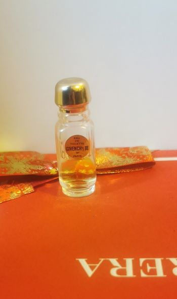 Miniature parfum Givenchy III
